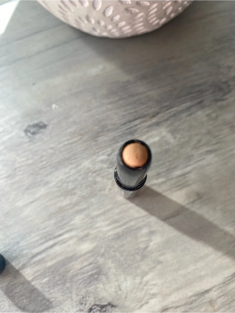 Bobbi Brown long wear cream shadow stick in cashew
